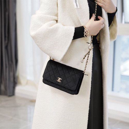  샤넬 WOC 체인 플랩백 A82336 벨벳 블랙 금장