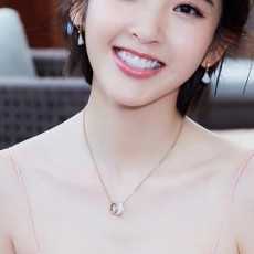 불가리 비제로원 네크리스  B70606