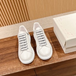 알렉산더 맥퀸  남여공용 스니커즈 586442-3