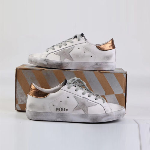 골든구스 남여공용 신상 스니커즈 G305963