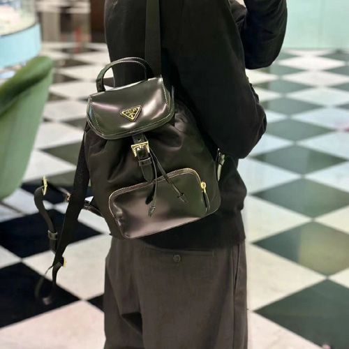 프라다 리나일론 브러시드 백팩 1BZ074