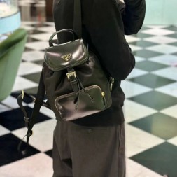 프라다 리나일론 브러시드 백팩 1BZ074