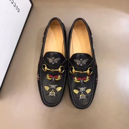 구찌 남성용 신상 로퍼 550057