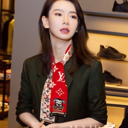 루이비통 신상 방도 스카프 MP2304 레드