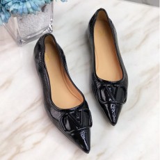 발렌티노 신상  펌프스 2S0S10-2 블랙