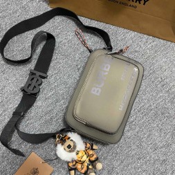 버버리 남여공용  크로스백 80441773 그레이