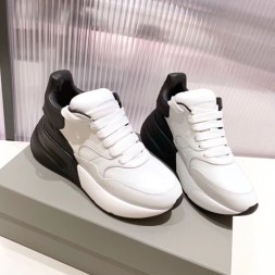 알렉산더맥퀸 남여공용 오버사이즈 러너 533714