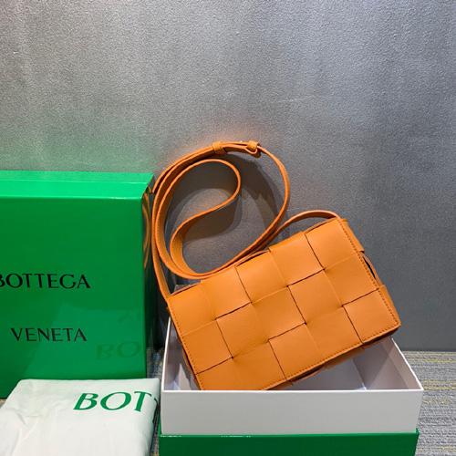 보테가 카세트 백 591970-10