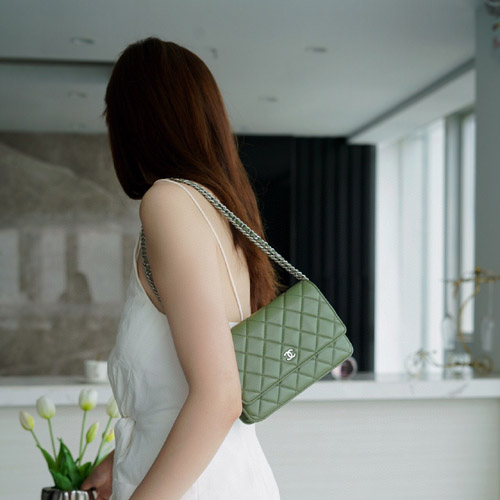  샤넬 WOC 체인 플랩백 A31509 뉴버전 램스킨 그린