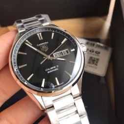 태그호이어 신상 시계 BA0802