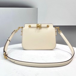 펜디 터치 숄더백 8BT349 화이트