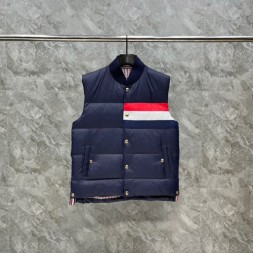 톰브라운 남여공용 패딩조끼 TB8763-3