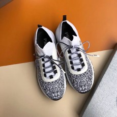 프라다 여성용 신상 운동화 F0679 화이트