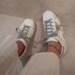 골든구스 남여공용 신상 스니커즈 G306014