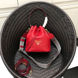 프라다 신상 가죽 버킷백 1BE018 레드