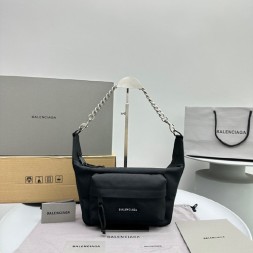 발렌시아가 캔버스 체인 숄더백 S92277 블랙