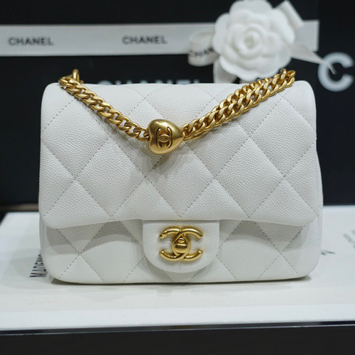 샤넬 하트볼 스몰 캐비어 AS3829 화이트