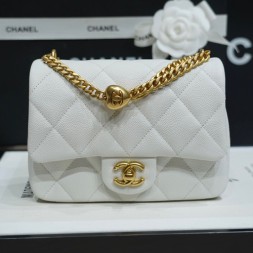 샤넬 하트볼 스몰 캐비어 AS3829 화이트