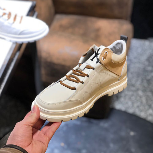 구찌 남성용 신상 스니커즈 620270-2