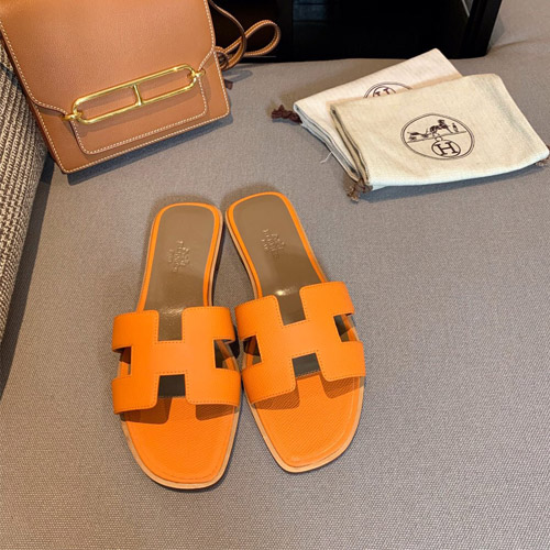 에르메스 오란 샌들 H35110-14 (한치수 작게 나옴)