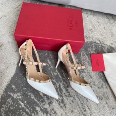 발렌티노 신상 샌들 2S0S36 크림