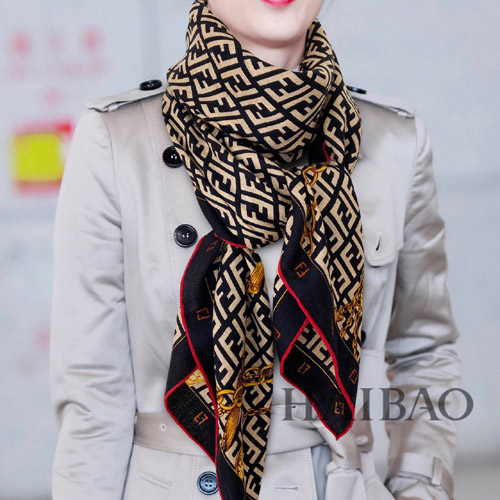 펜디 신상 스카프 FD70231-2