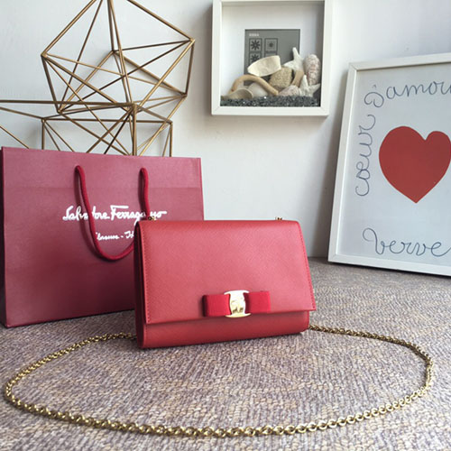 페레가모 지니 체인 숄더백 22B558 레드