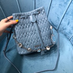 미우미우 나파가죽 버킷백 5BE050 블루