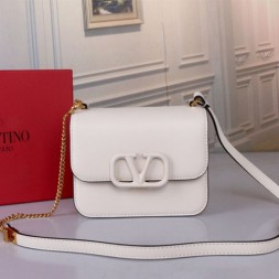 발렌티노 스몰 송아지 가죽 VSLING 숄더백 SW0B0F01 화이트
