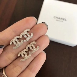 샤넬 신상 귀걸이 C171982