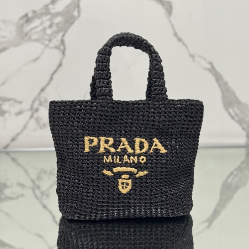 프라다 스몰 크로셰 토트백 1BG422