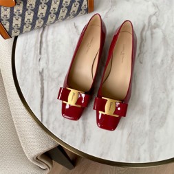 페레가모 신상 로퍼 F38098 에나멜 레드