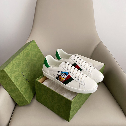 구찌 남여공용 Disney x Gucci 도널드 덕 스니커즈 649399