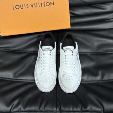 루이비통 남성용 스니커즈  M0543-2