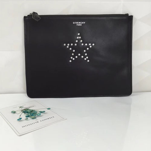 지방시 신상 클러치백 28643 블랙