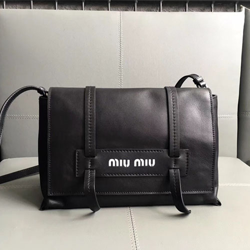 미우미우 신상 가죽 로고 숄더백 5BD073 블랙