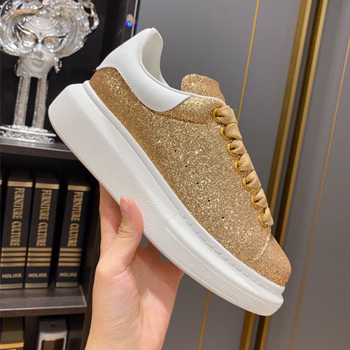 알렉산더맥퀸 오버사이즈 스니커즈 586406