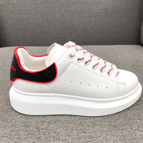 알렉산더 맥퀸  남여공용 스니커즈 586419