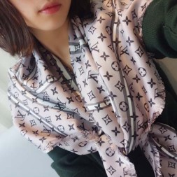 루이비통 신상 스카프  MP2358-3
