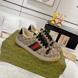 구찌 남여공용 스니커즈 670476-14