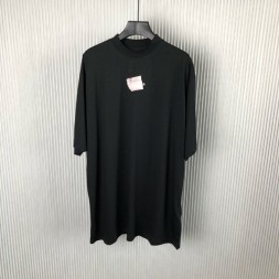 발렌시아가 남여공용 반팔  528829-1