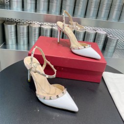 발렌티노 페이턴트 가죽 락스터드 슬링백 펌프스 2S0S98 민트