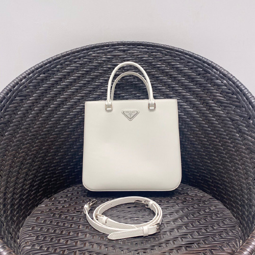 프라다 삼각로고 브러시드 토트백 1BA330 화이트