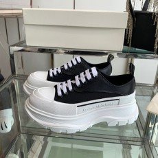 알렉산더 맥퀸  남여공용 스니커즈 586441-2