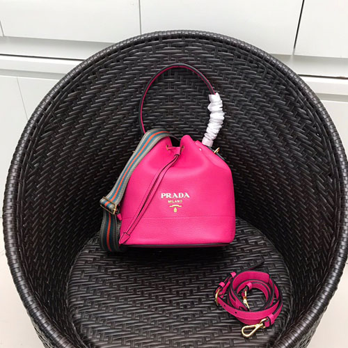 프라다 신상 가죽 버킷백 1BE018 핫핑크