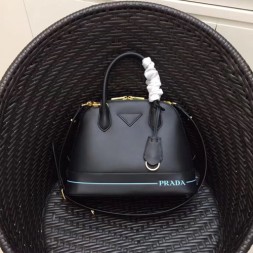 프라다 가죽 돔 사첼백 1BA200 블랙