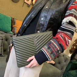 입생로랑 스트랩 클러치백 미듐 559193 카키색