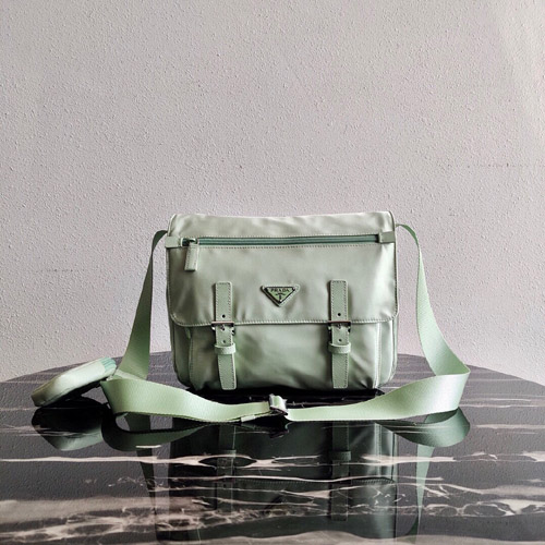 프라다 포코노 나일론 메신저백 1BD953 그린