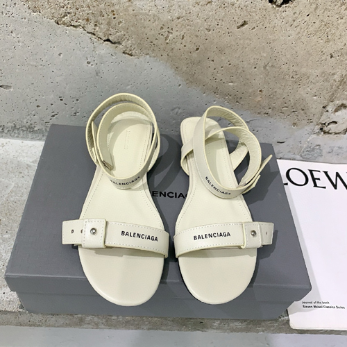 발렌시아가 여성용 샌들 656085-2