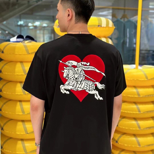 버버리 남여공용 반팔 80019197